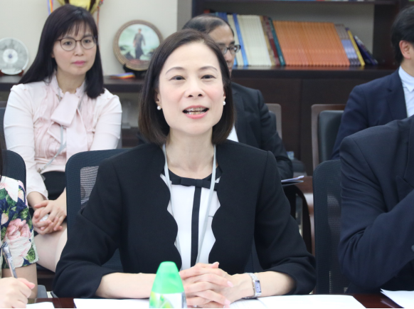 1527517828954532.png 香港中小型律师行协会到访省律协并座谈440.png
